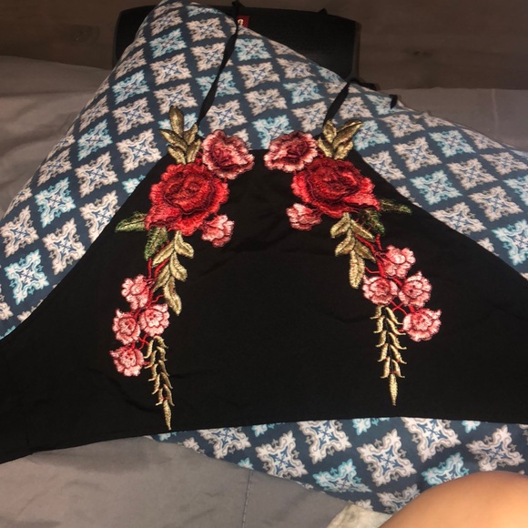 Two piece set - Picture 3 of 4